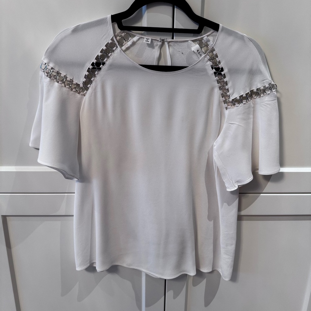 E White Women's Top